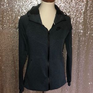 NWOT Nike zip up